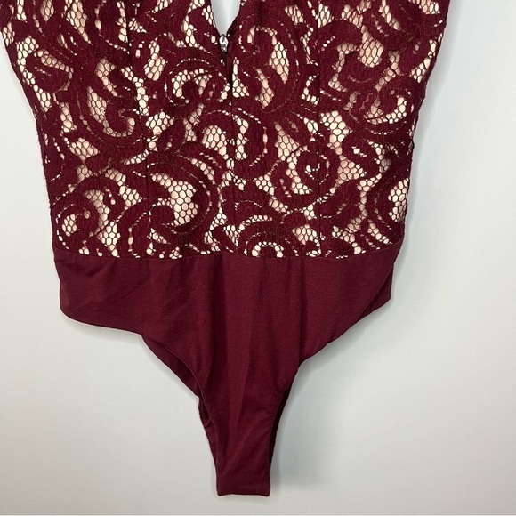 Bardot Julia Deep V Neck Lace Bordeaux Red Sleeveless Bodysuit Size 4 NWT - Picture 6 of 16
